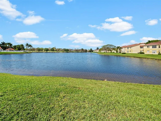 731 Vista Isles Dr # 1517, Sunrise FL 33325