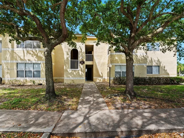 731 Vista Isles Dr # 1517, Sunrise FL 33325