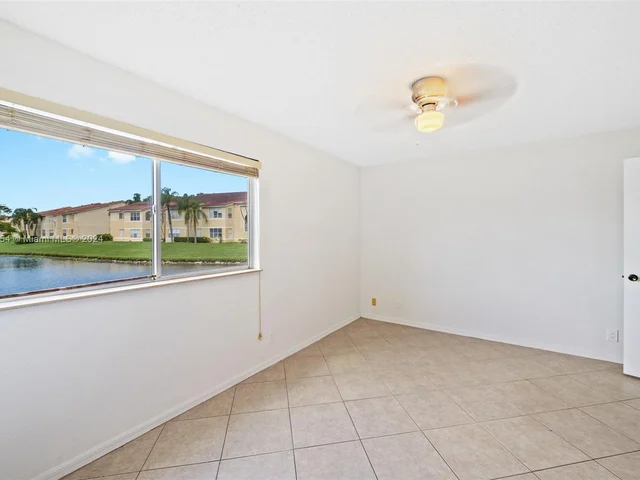 731 Vista Isles Dr # 1517, Sunrise FL 33325