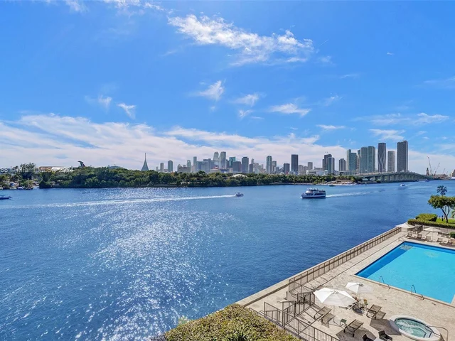 1000 Venetian Way # 101, Miami FL 33139