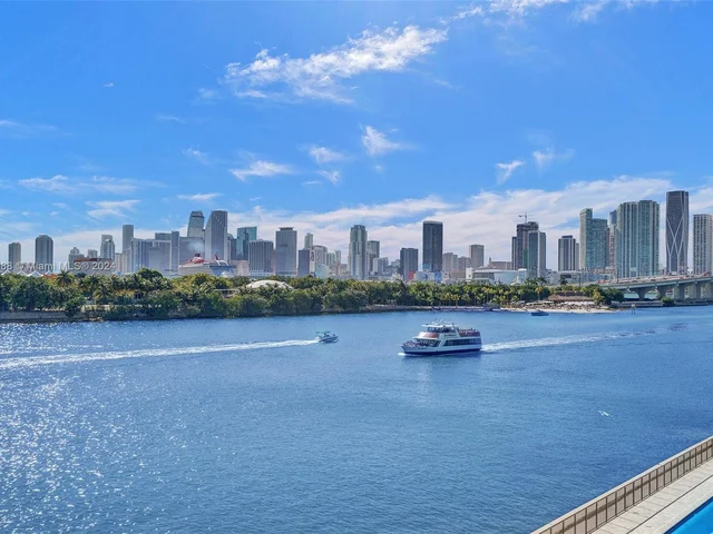 1000 Venetian Way # 101, Miami FL 33139