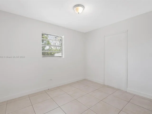 700 SW 67th Ave, Pembroke Pines FL 33023