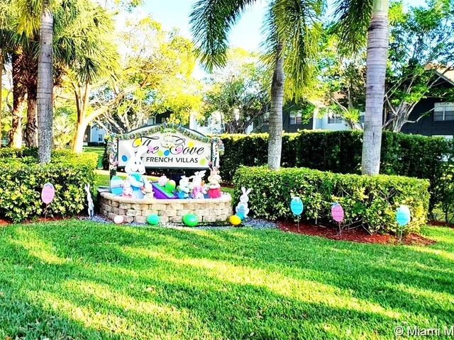 7901 NW 6th St # 204, Pembroke Pines FL 33024