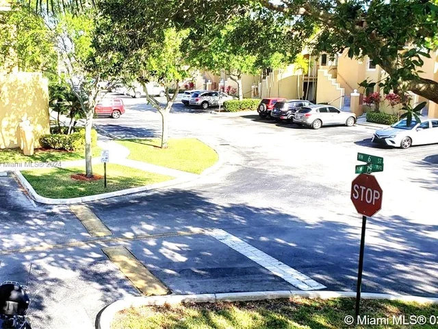 7901 NW 6th St # 204, Pembroke Pines FL 33024