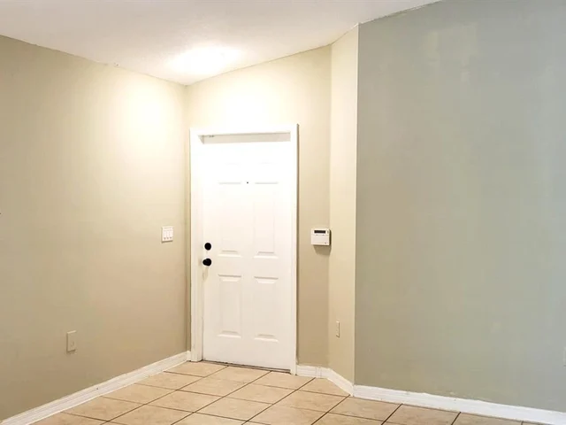 7901 NW 6th St # 204, Pembroke Pines FL 33024