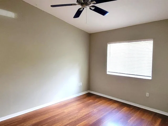 7901 NW 6th St # 204, Pembroke Pines FL 33024