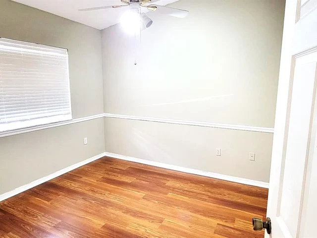 7901 NW 6th St # 204, Pembroke Pines FL 33024