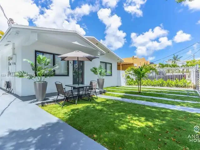 45 NW 41st St # 3, Miami FL 33127