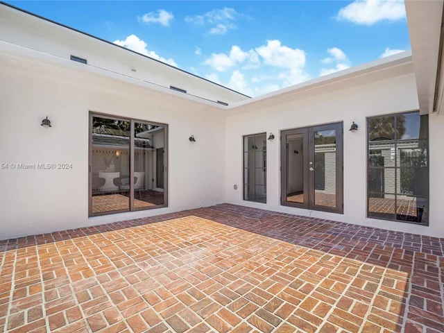 4270 N Michigan Ave, Miami Beach FL 33140