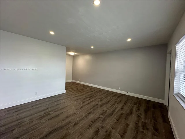 2300 Madison St # 102, Hollywood FL 33020