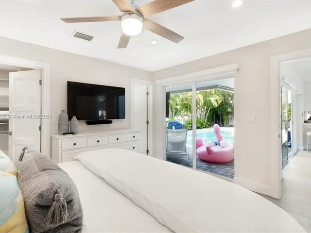 5821 NE 14th Way, Fort Lauderdale FL 33334