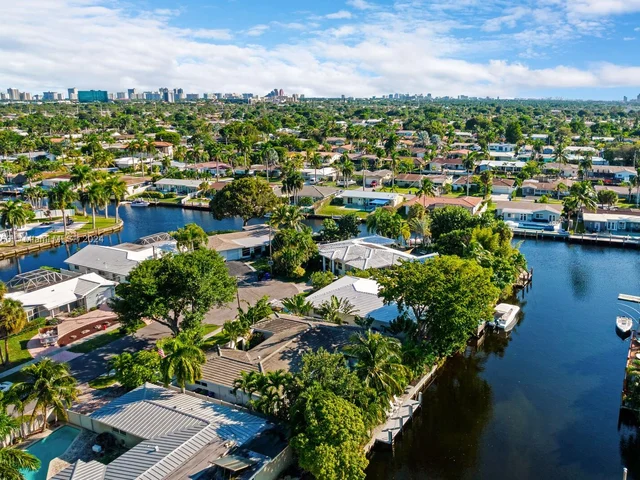 5821 NE 14th Way, Fort Lauderdale FL 33334