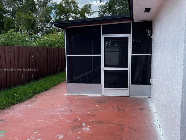 20776 NW 41st Ave Rd, Miami Gardens FL 33055