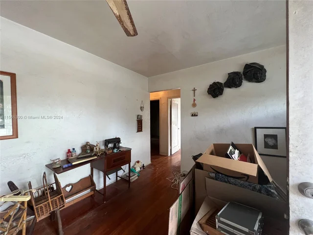 151 NW 146th St, Miami FL 33168