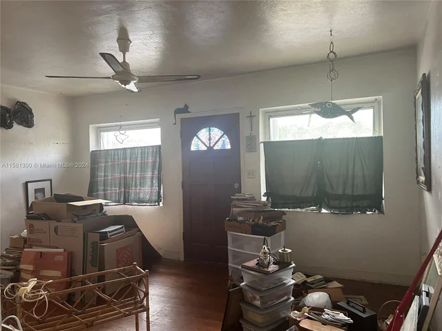 151 NW 146th St, Miami FL 33168