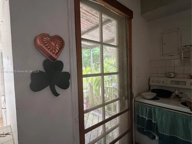 151 NW 146th St, Miami FL 33168