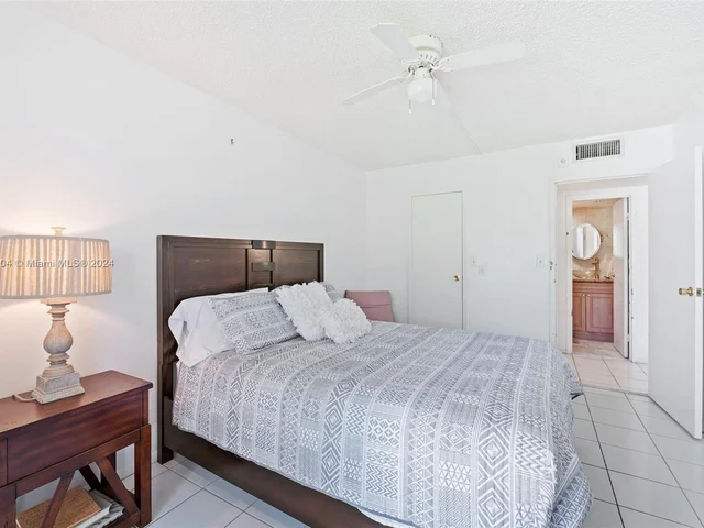 2001 Atlantic Shores Blvd # 110, Hallandale Beach FL 33009