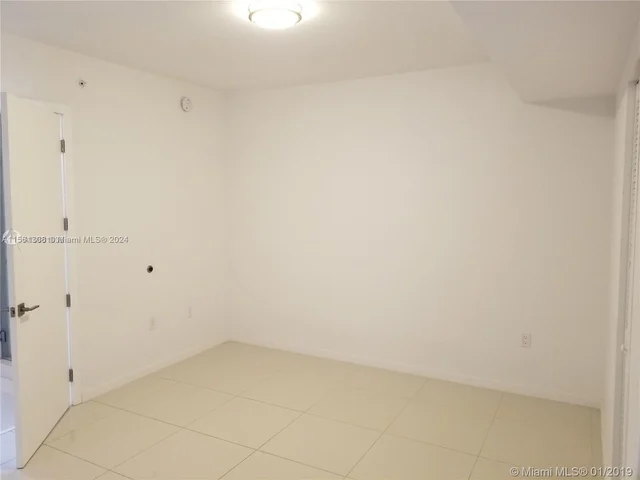 5252 NW 85th Ave # 1008, Doral FL 33166