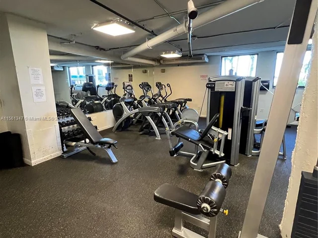 999 Brickell Bay Dr # 1506, Miami FL 33131