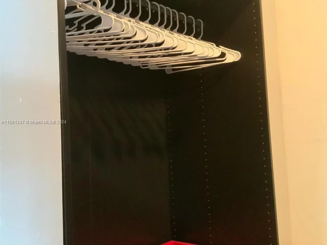 999 Brickell Bay Dr # 1506, Miami FL 33131