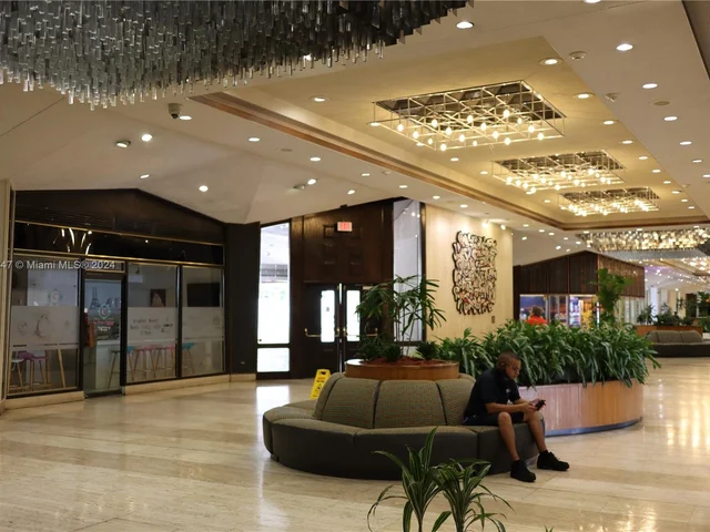 999 Brickell Bay Dr # 1506, Miami FL 33131