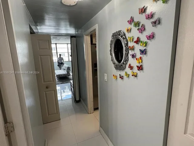 999 Brickell Bay Dr # 1506, Miami FL 33131