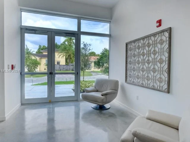 2010 SW 25th Ter # 403, Miami FL 33133