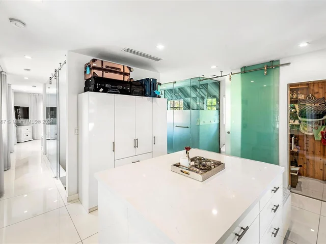 244 W San Marino Dr, Miami Beach FL 33139