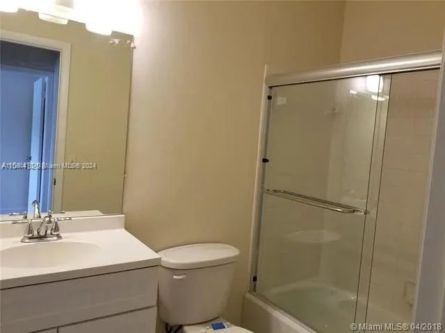 10395 NW 3rd St, Pembroke Pines FL 33026