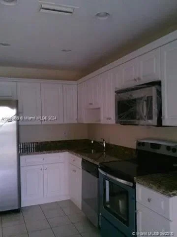 10395 NW 3rd St, Pembroke Pines FL 33026