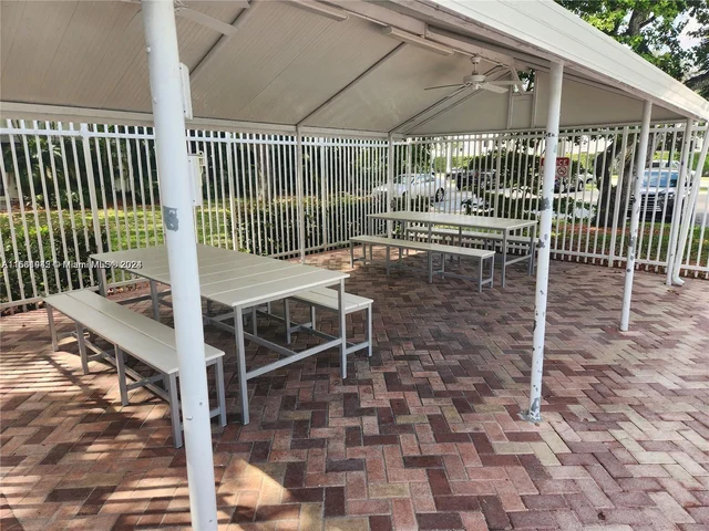 20381 NE 30 AVENUE # 124, Aventura FL 33180