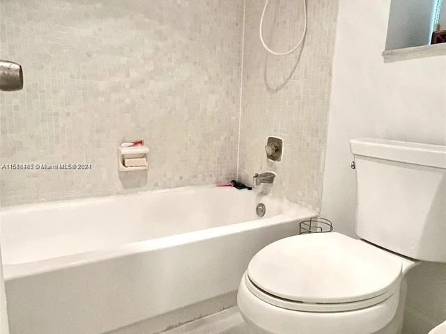 20381 NE 30 AVENUE # 124, Aventura FL 33180