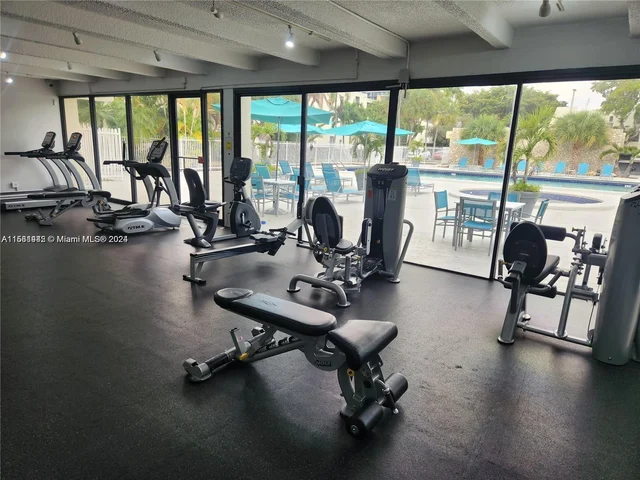20381 NE 30 AVENUE # 124, Aventura FL 33180