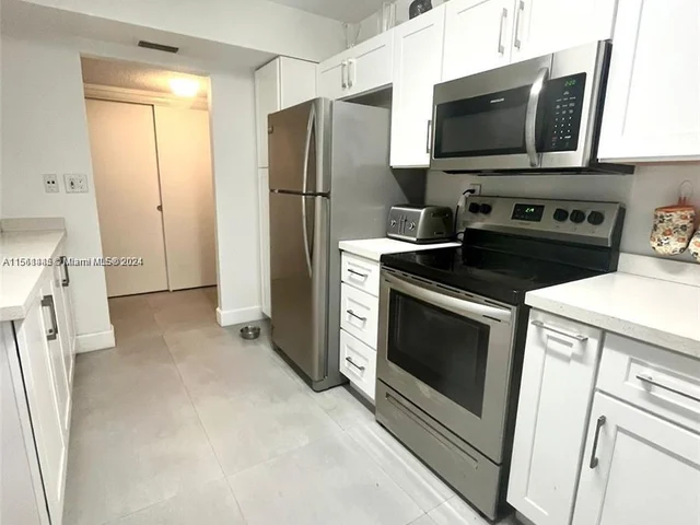 20381 NE 30 AVENUE # 124, Aventura FL 33180