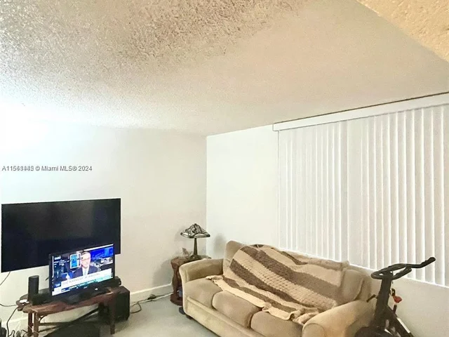 20381 NE 30 AVENUE # 124, Aventura FL 33180