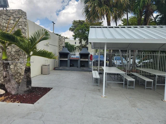 20381 NE 30 AVENUE # 124, Aventura FL 33180