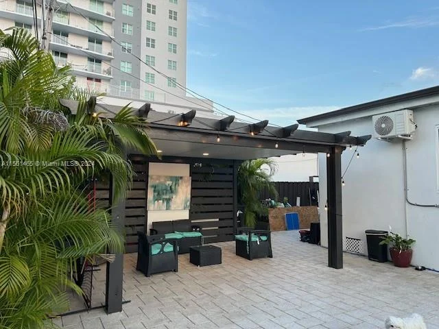 3721 NW Flagler Ter, Miami FL 33126