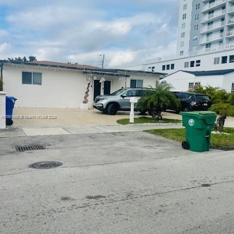 3721 NW Flagler Ter, Miami FL 33126