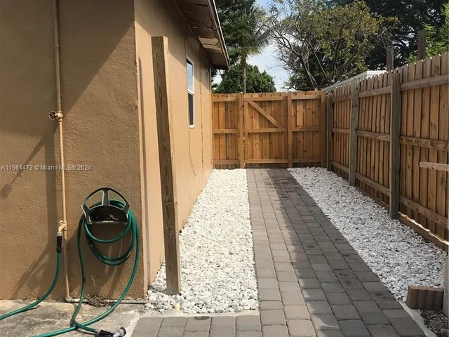 320 Ipswich St # 320, Boca Raton FL 33487