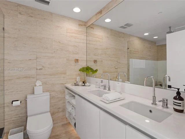 1491 Lincoln Ter # 201, Miami Beach FL 33139