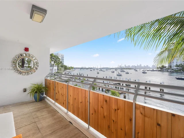 1491 Lincoln Ter # 201, Miami Beach FL 33139