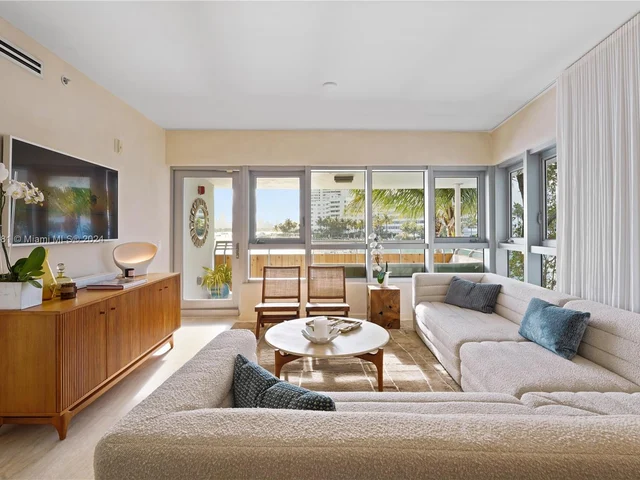 1491 Lincoln Ter # 201, Miami Beach FL 33139