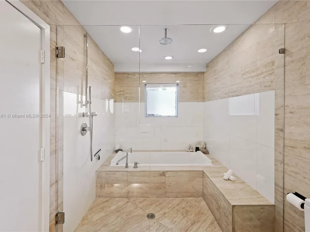 1491 Lincoln Ter # 201, Miami Beach FL 33139