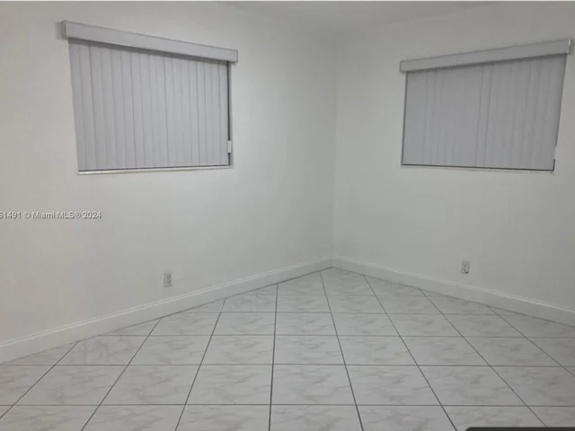 1815 N 43rd Ave, Hollywood FL 33021