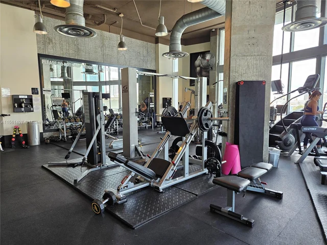 690 SW 1st Ct # 1915, Miami FL 33130