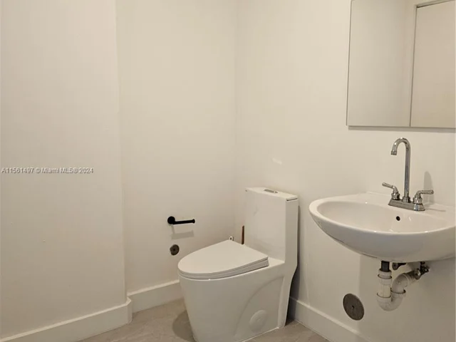 690 SW 1st Ct # 1915, Miami FL 33130