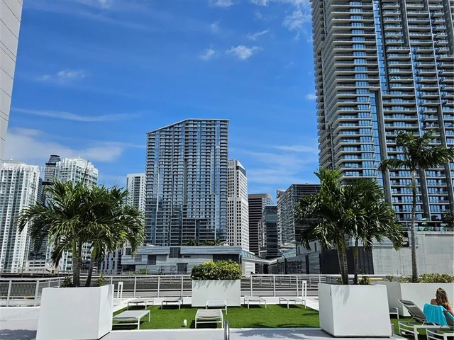 690 SW 1st Ct # 1915, Miami FL 33130