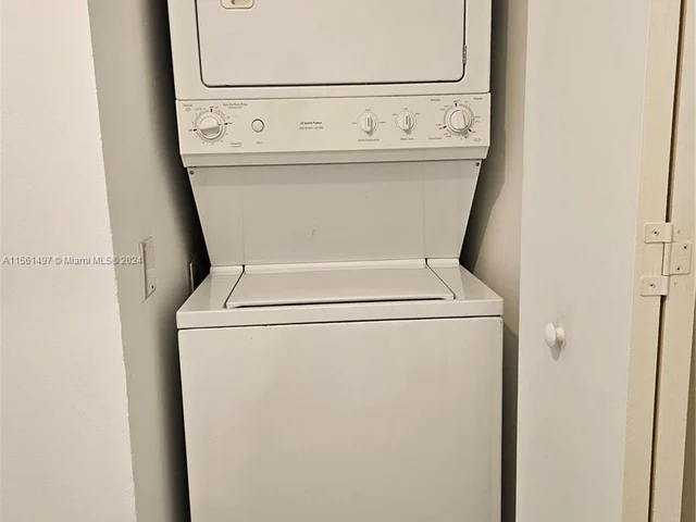 690 SW 1st Ct # 1915, Miami FL 33130