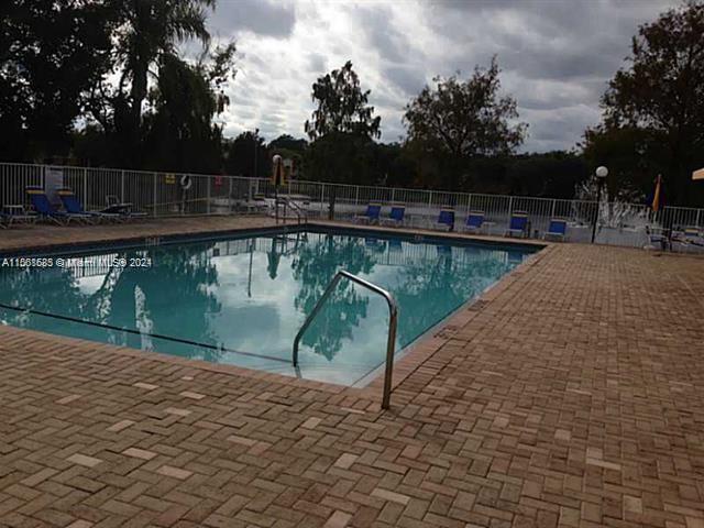 3610 N 56th Ave # 217, Hollywood FL 33021