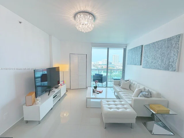 350 S Miami Ave # 1215, Miami FL 33130